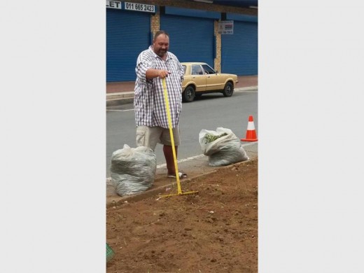 Danie Swanepoel, a volunteer who helped clean up in Krugersdorp West recently.  Photo: Facebook/ Krugersdorp Staan Saam