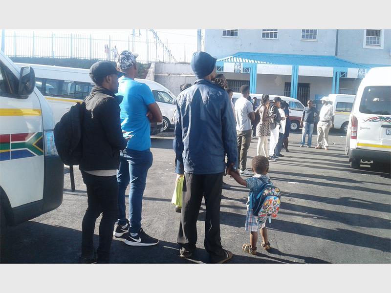 Many workers depending on taxis arrived late at work Krugersdorp News