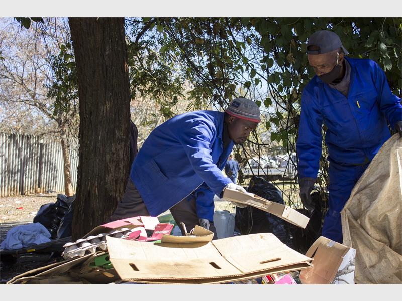 Cleaning up after waste pickers Krugersdorp News