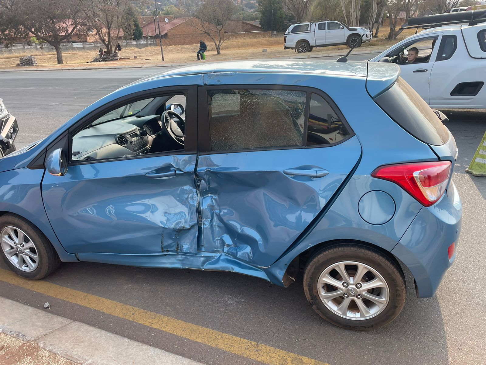 Motorcyclist injured in crash at intersection in Noordheuwel