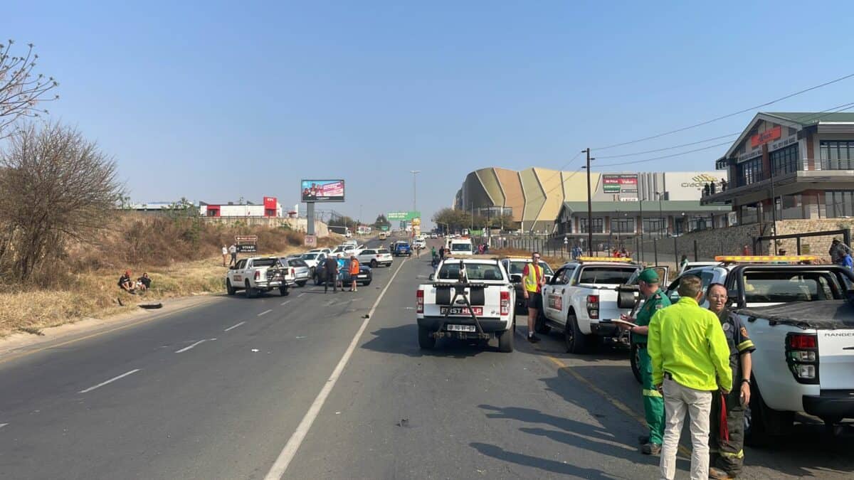 A crash involving 18 vehicles and a truck brought traffic near Cradlestone Mall to a standstill this morning.