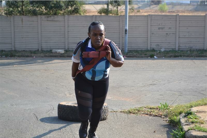 Van roei tot rookdoolhofredding – die N’zuri-brandweerspan het hul fiksheid en vasberadenheid bewys met uitstekende prestasies in die noorde van Johannesburg.