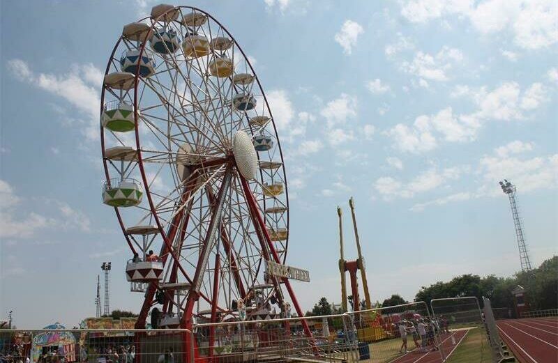 Ongeveer 7 000 mense word vandag verwag by Hoërskool Noordheuwel se bekende musiekfees, Afrikaans in die Wolke.