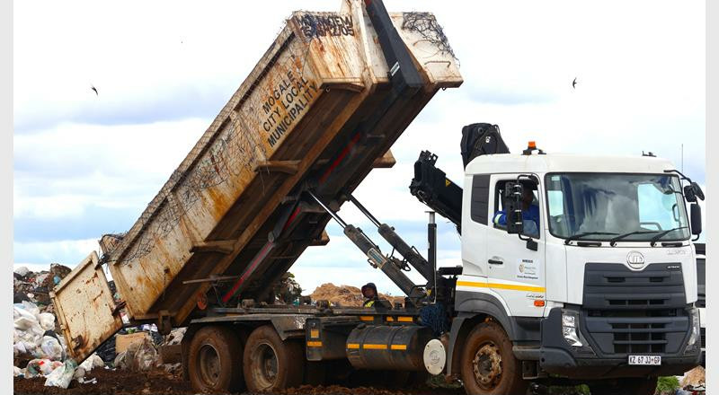 The Magaliesberg Waste Transfer Station is now open for public use, accepting household, garden, and recyclable waste under specific guidelines.