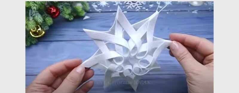 Watch the tutorial below on how to make a beautiful and easy star to add festivity to your tree.