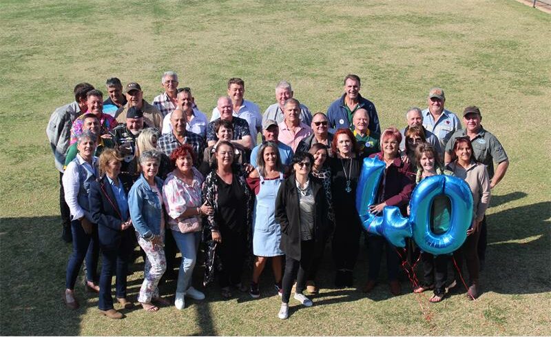 Oud-leerlinge van Hoërskool Bastion het hul eerste amptelike reünie gehou – ’n spesiale geleentheid gevul met herinneringe, dans en saamkuier.