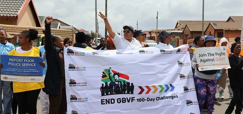 Did you know roughly 15 women are killed in South Africa each day? This alarming statistic prompted Mogale City residents to take to the streets at the Kagiso Magistrate’s Court to demand justice and action against gender-based violence.
