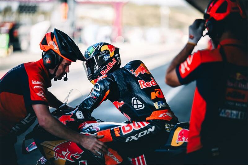 Brad Binder battled fiercely at the Qatar Airways Grand Prix of Portugal, finishing in the top five and setting the tone for a strong season finale.