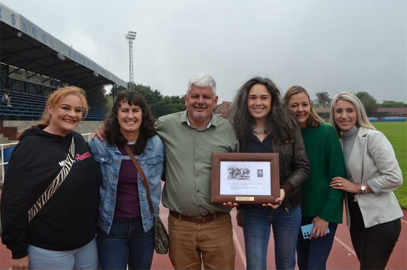 Hulle was net tieners in 1995, maar vandag vier Nories se enigste vrouerugbyspan hul unieke plek in die geskiedenis.