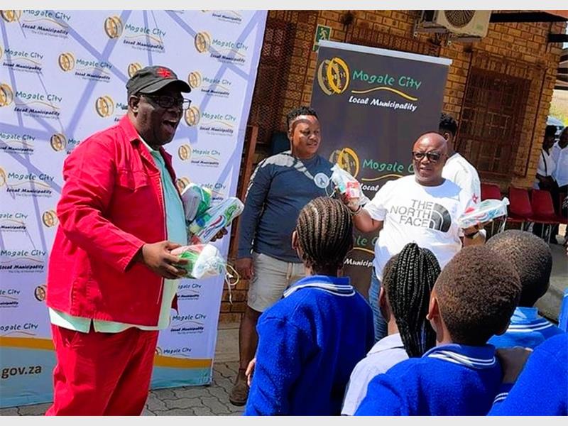 Practical lessons, dignity support and recycling tools were used to encourage sustainable habits among learners in Magaliesburg.