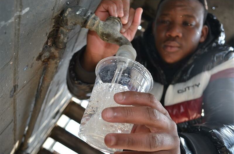 With reservoir levels still under strain in areas such as Kagiso and Azaadville, Mogale City is urging residents to use water sparingly to help stabilise supply.