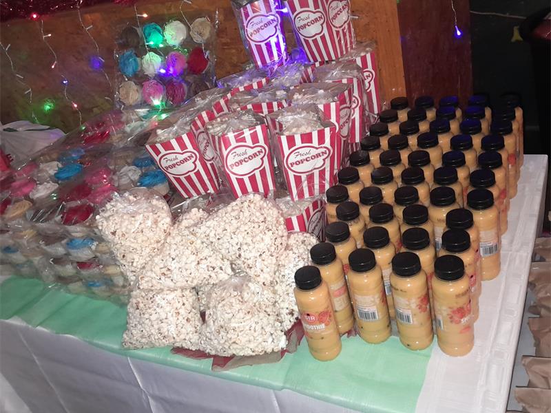 Noah’s Ark in Burgershoop brought smiles this festive season, handing out toys, food parcels and hope to children and families in need.