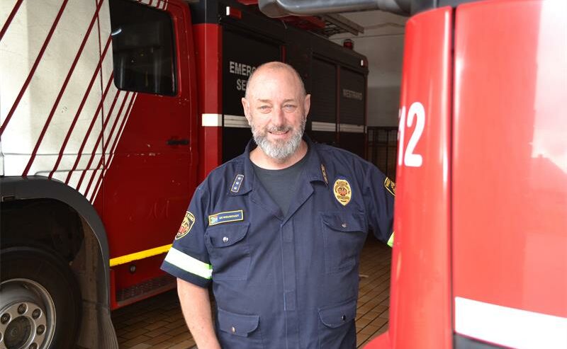 Gerhard Nieuwoudt hang sy brandweerbaadjie op na ’n loopbaan vol reddings, leierskap en diens aan die Krugersdorp-gemeenskap.