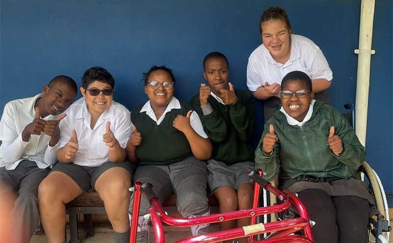 Geniet ’n oggend vol vermaak, stalletjies en lootjies op 9 Mei by Wes-Randse Skool se moeder-dogter-tee – fondse ondersteun leerders én ’n plaaslike kinderhuis.