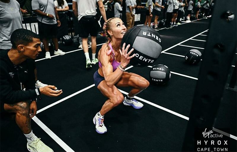 Die Noordheuwel-atleet Juan-Marié Herbst het geskitter met drie eerste plekke by die Hyrox Kaapstad-kompetisie, waaronder ’n persoonlike rekord in haar solo-item.