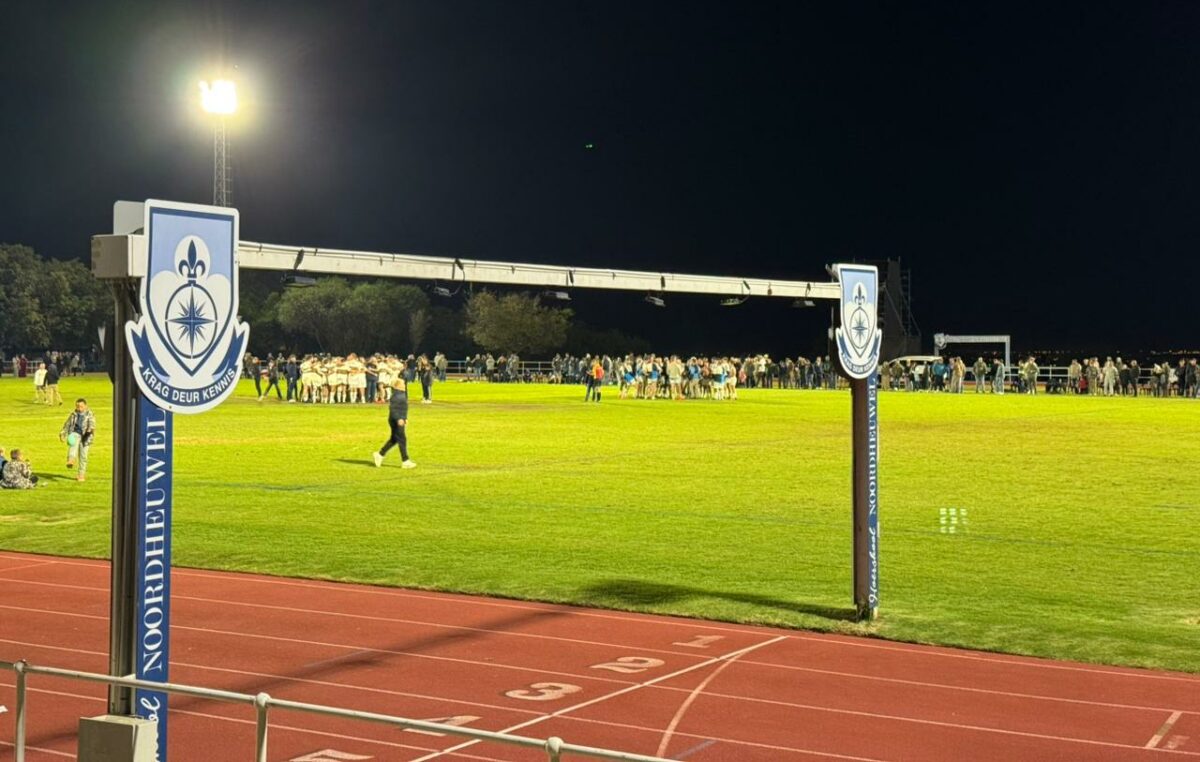 Met die opbou na die groot wedstryd op 9 Mei, het die skole se oudspelers sterk kompetisie gelewer.