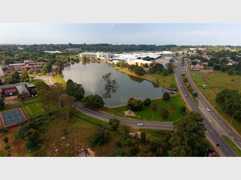 As Mogale City seeks to tackle urban decay and neglected properties, residents and business owners are encouraged to comment on the proposed Problem Buildings By-law.