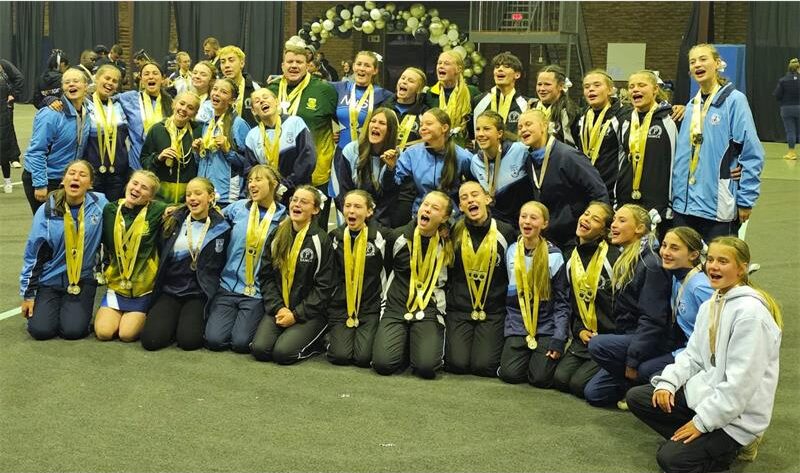 Hoërskool Noordheuwel het vir die eerste keer in meer as 'n dekade beide die meisies- en gemengde Vlak 4-nasionale cheerleadingtitels gewen.