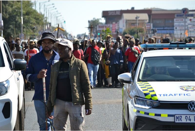 Police say rubber bullets were used to disperse unruly elements during the June 30 protest in Kagiso, while confirming one stabbing was reported.