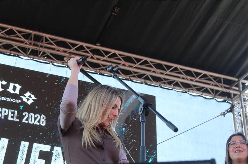 Blaai deur ons fotogalery en ervaar die musiek, geselligheid en gemeenskapsgees van Dros Krugersdorp se Winterspel.