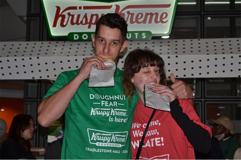 Doughnut fans braved a wet and freezing Saturday morning in Muldersdrift to win prizes and score a year's supply of sweet treats.