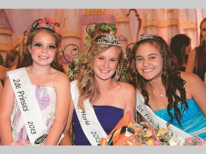 Karli Pretorius (tweede prinses), Nina Smith (Mej Horie 2013) en Leané Minnaar (eerste prinses).