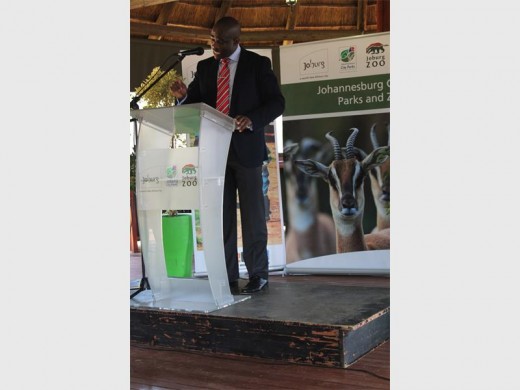 Mzwanele Dlova from JCPZ opening the event.