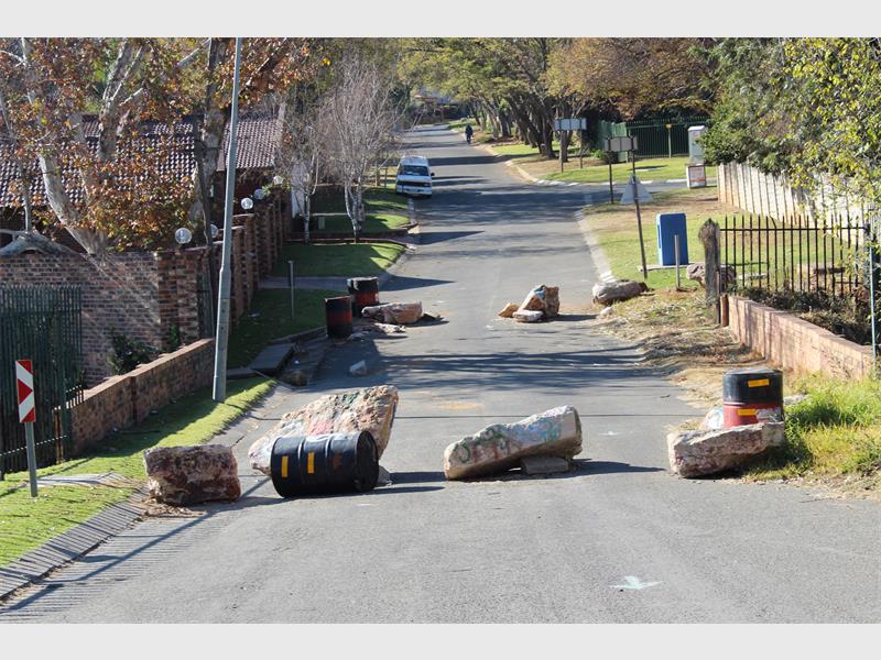 Progress on the Spring Road bridge closure Roodepoort Record