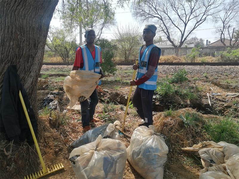 Florida South Residents Association is forging ahead with their various cleanup campaigns.