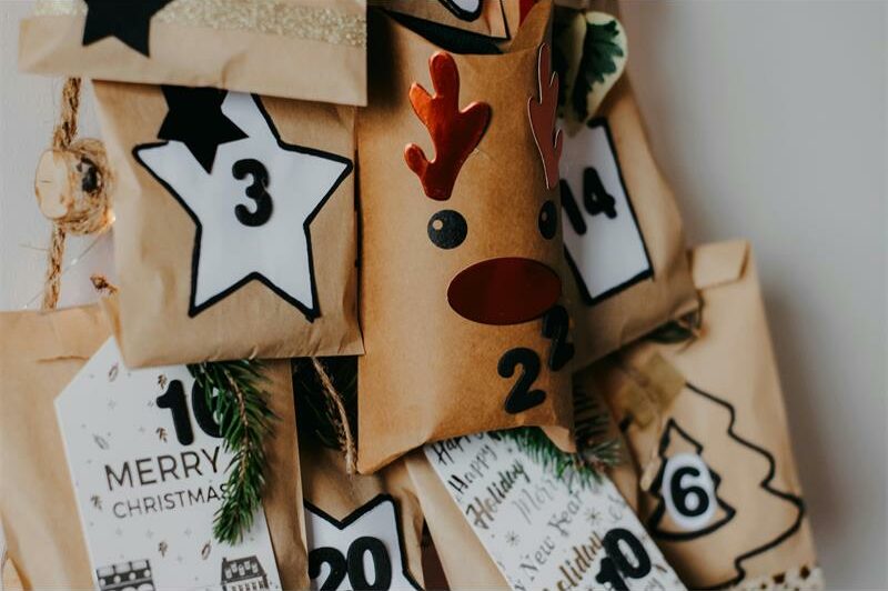 From crafts to movies, discover creative ways to wait together as a family.