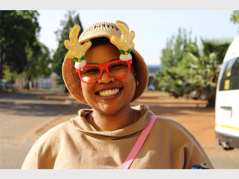 Keep the festive cheer after Christmas or take the tree down after New Year’s? Here’s what some West Rand residents had to say.