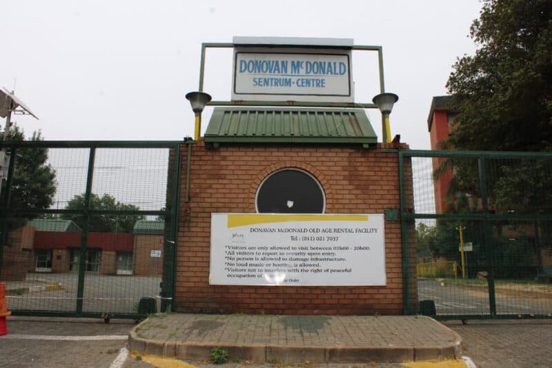 Joburg Water says they are not responsible for the retirement centre's dry taps.