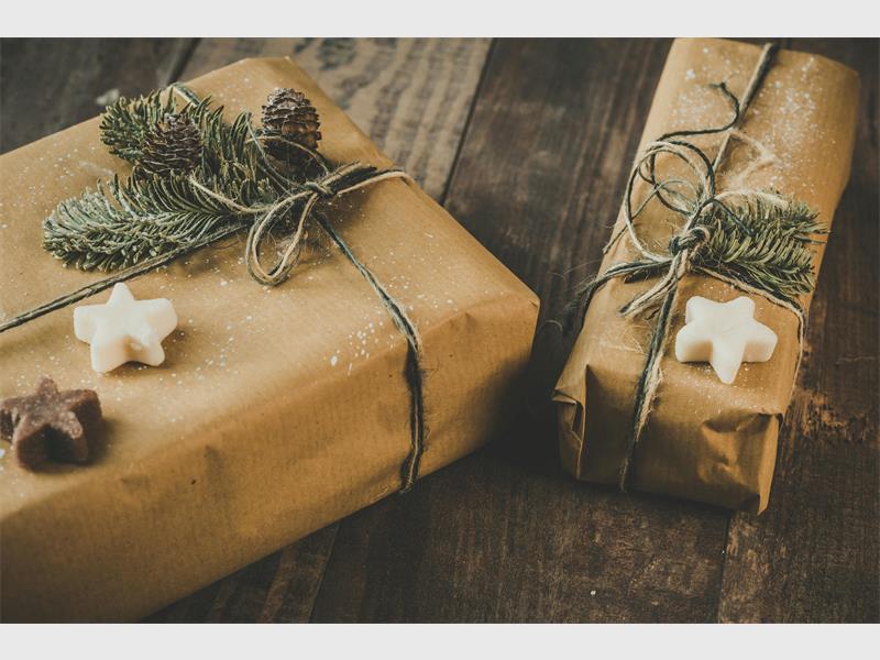 Why be ordinary when you can have the best wrapped presents under the tree this year!