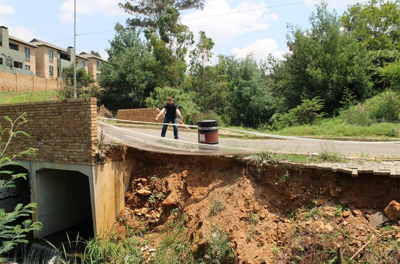 Residents in Helderkruin are left stranded as the bridge repair in Hercules Close awaits budget.