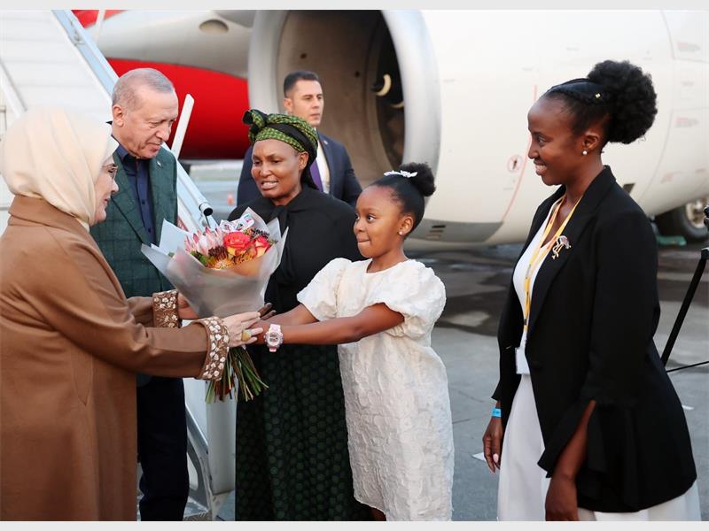 Panorama Primary’s own Loeto-Lentle Sello shone brightly as she greeted presidents and dignitaries at the airport arriving for the G20 Summit.
