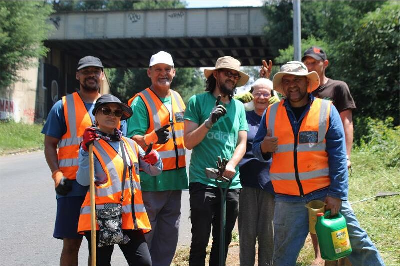 Hands of Maraisburg hosts the first clean up of 2026