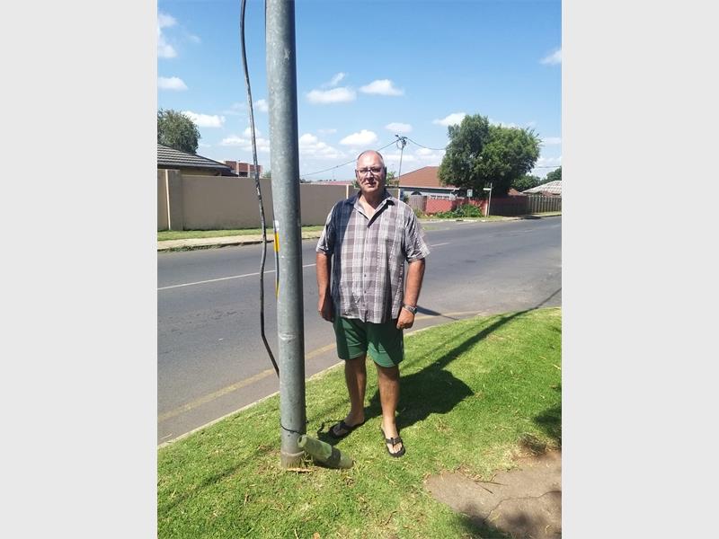 City Power is under pressure to restore electricity in Whiteridge after more than 20 days in the dark.