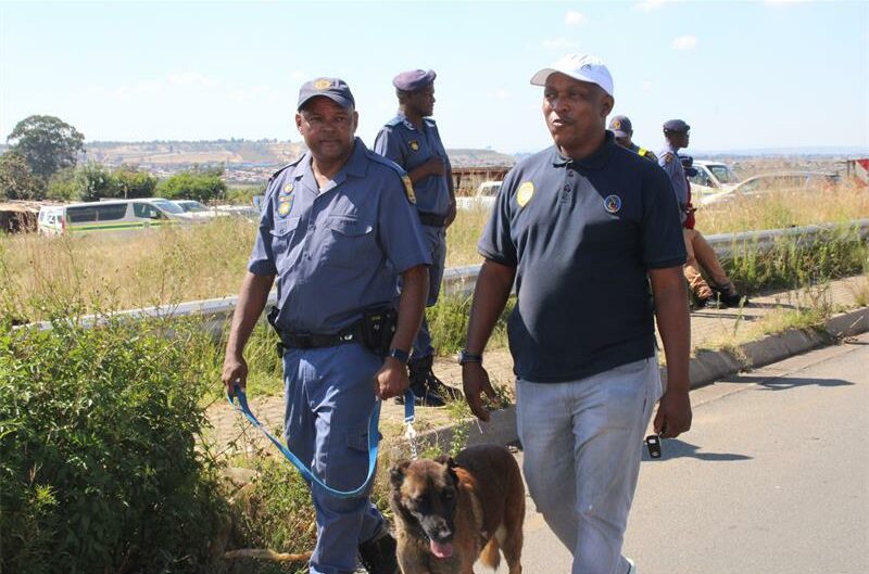 Lieutenant General Tommy Mthombeni led another successful operation in Roodepoort.