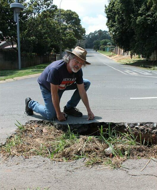 A service provider has been appointed to carry out the design and implementation of the necessary repairs.