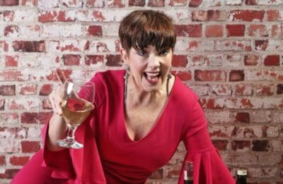 Acclaimed performer Tonya Koenderman brings her hit production Growing Old Disgracefully! to Johannesburg this April.