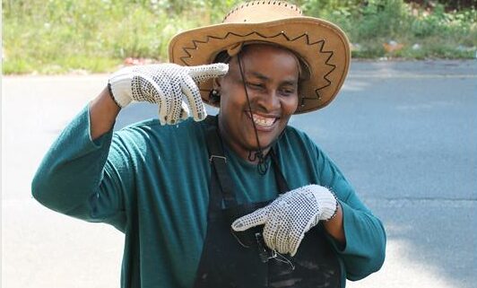 The Hands of Maraisburg group continues to make a huge impact on reclaiming the open spaces of their neighbourhood.