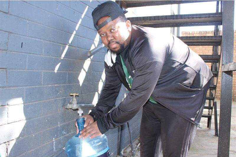 Ensure basic water storage is in place to avoid being left without access to water during the outage.