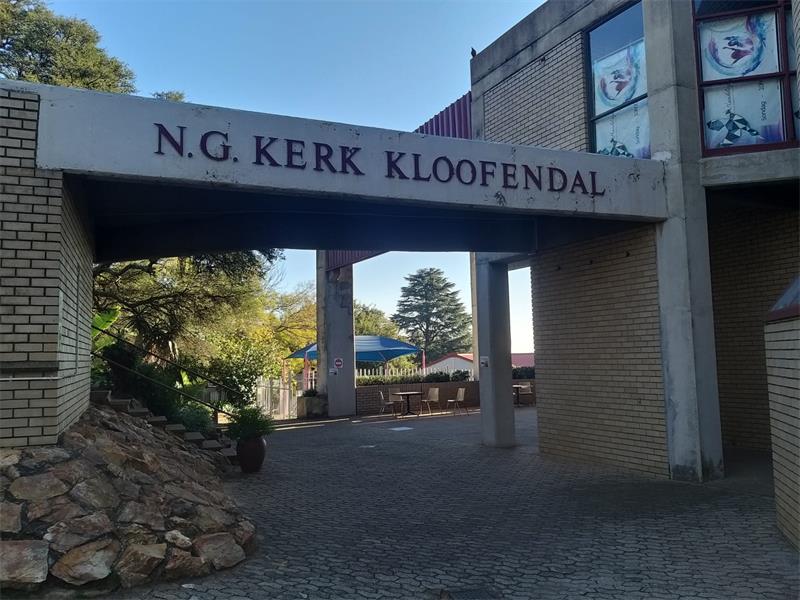 Die gemeenskap word genooi om saam te kuier wanneer NG Kloofendal en Handelinge Gemeente ’n gesamentlike kermis met markstalletjies, vermaak en pret vir die hele gesin aanbied.