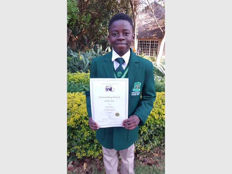 His achievement is the result of determination and confidence, and it also sets a good example for his peers.