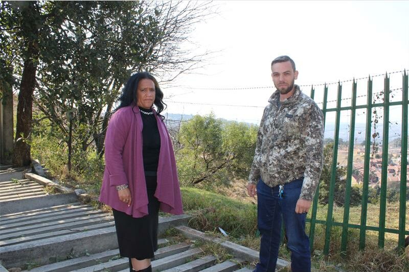 Conservation volunteers say damaged sections of Kloofendal Nature Reserve's perimeter fence could allow poachers, trespassers and domestic animals into the reserve, placing vulnerable wildlife at risk.