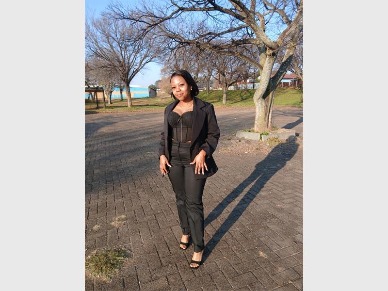 A Roodepoort woman turned years of unemployment into a new career after completing an entrepreneurship qualification.