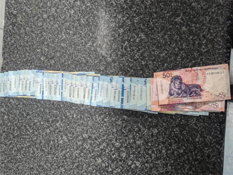 A man was arrested after police allegedly recovered drugs worth R16 000, and he reportedly attempted to bribe officers.
