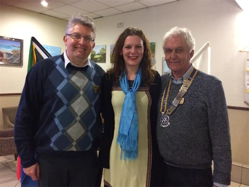 The Rotary Club of Bedfordview collects and donates books to under-resourced schools and learning organisations.