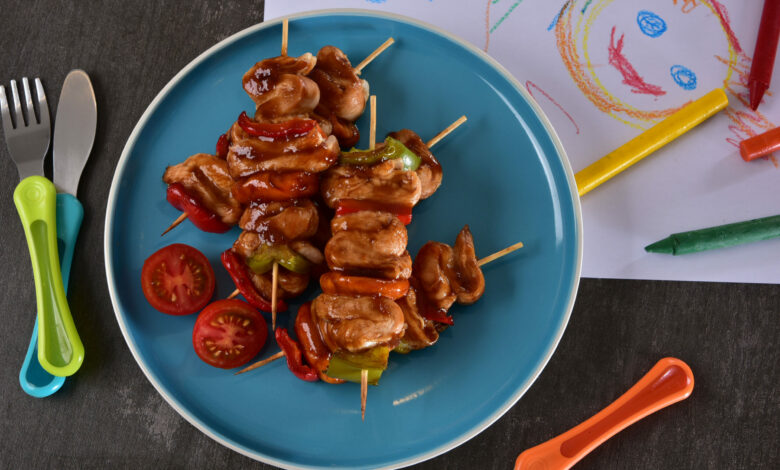 20 APRIL - WFD - Sticky chicken zig zag kebabs