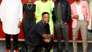 39BEGCNKECOMMCOMEDY_69878